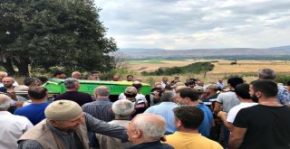 Piknikten Dönerken Kazada Hayatını Kaybedenler Defnedildi