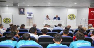 Bucalılar 120 Kişilik Konferans Salonuna Kavuştu