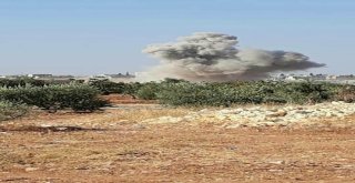 Suriye İdlibde Bir Köyü Vurdu: 1 Ölü