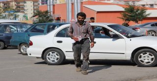 Kendini Kesenleri Görünce Gülüyordum, Benim De Başıma Geldi