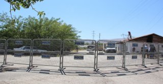 Vatandaşlar Mahallelerine Kurulmak İstenen Baz İstasyonuna Tepki Gösterdi.