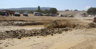 Off-Road Yarışları Nefes Kesti