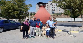 Dev Testi Ocağının İçerisinde 60 Testi Kebabı Pişiriliyor