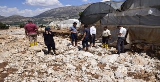 Özen, Sel Felaketinin Yaşandığı  Elmalıda İncelemelerde Bulundu