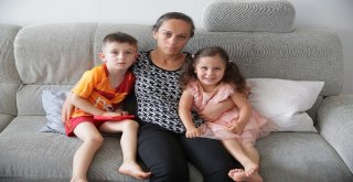 (Özel) Türk Aile, Ellerinden Alınan Bebeklerine Kavuşmayı Bekliyor