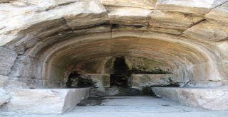 2 Bin Yıllık Antik Baraja Güney Koreli Öğrencilerden İlgi