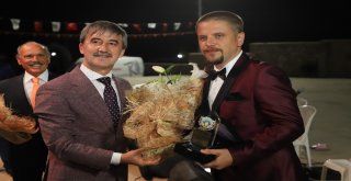 Arnavutlar Kültür Gecesiyle Coştu