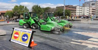 Başkent Köşe Bucak Temizleniyor