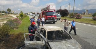 Ana Yolda Alev Alev Yandı