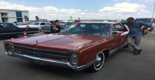 30 Ağustos Zafer Bayramında Klasik Otomobilcilerin Zafer Turu Havadan Görüntülendi