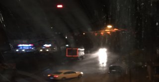 Muradiyede Serinleten Yağmur