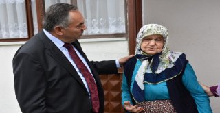 Başkan Dursun Ay “Yaşlılarımız Başımızın Tacıdır”
