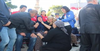 İzmir Şehidini Uğurladı