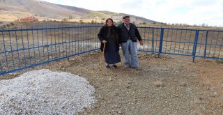 Ölmeden Mezarlarını Kazdılar