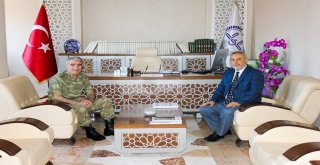 3. Ordu Komutanı Erzincan İl Müftülüğünü Ziyaret Etti