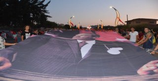 İzmirin İlçelerinde Zafer Coşkusu Gece Yarılarına Kadar Sürdü