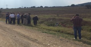 Traktörle Su Kanalına Uçan 11 Yaşındaki Çocuk Yaşamını Yitirdi