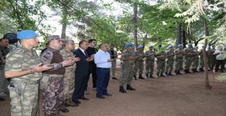 Siirt Valisi Atik, Mehmetçikle Bayramlaştı