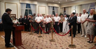 Çinde Zafer Bayramı Coşkusu