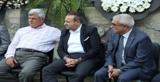Kendi Aracı Altında Can Veren Tarım Ve Orman İl Müdürü Toprağa Verildi