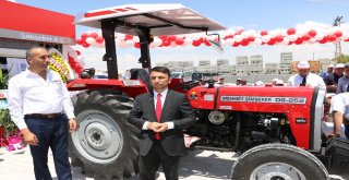 Milli Traktör Patatesin Anavatanında Tanıtıldı
