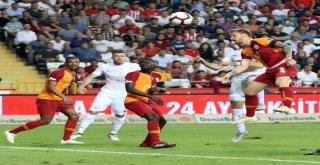 Spor Toto Süper Lig: Antalyaspor: 0 Galatasaray: 0 (İlk Yarı)