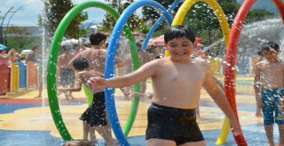 Çocuklardan ‘Su Oyun Parkına Yoğun İlgi