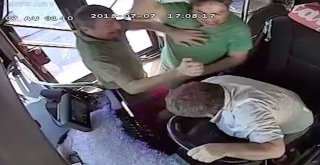 Antalyada Otobüs Şoförünü Darp Eden Yolcu Hakkında Suç Duyurusunda Bulunuldu