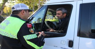 Trafik Ekiplerinden Öğrenci Servislerine Sıkı Denetim