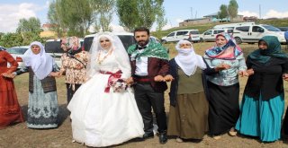 Gelenek Ve Görenekler Köy Düğünlerinde Yaşatılıyor