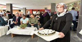 Kuşburnu Festivalinde Kuşburnulu Gelinlik İlgi Gördü