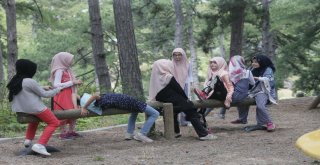 Kütahya Belediyesinden Yaz Kuran Kursu Öğrencilerine Piknik