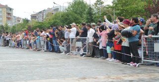 Motosiklet Festivalinde Yürekleri Ağza Getiren An