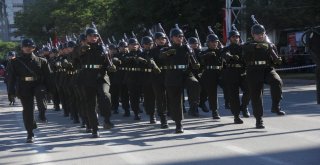 Asker Sokakları Vatan Sana Canım Feda Sloganıyla İnletti