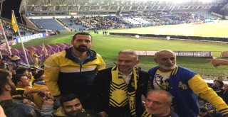 Başkan Ertürk Ankaragücü Maçını “Gecekondu” Grubu İle İzledi
