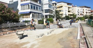 Edremit Belediyesi Bir Ayda 80 Bin Metrekare Parke Taş Döşedi
