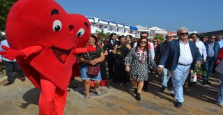 Çeşmede Aşk Festivaline Yoğun İlgi