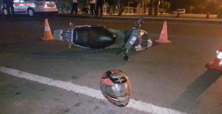 Manavgatta Trafik Kazaları: 2 Yaralı