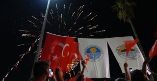 Hadise Zafer Bayramıında Mersinlileri Coşturdu