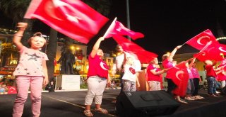 Bandırmalılar 15 Temmuz Şehitlerini Andı