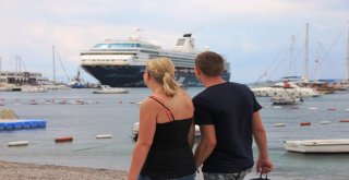 Bodruma Denizden Turist Yağdı