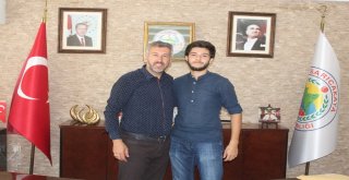 Cerrahpaşalı Öğrenci Türkiye 6Ncısı Oldu