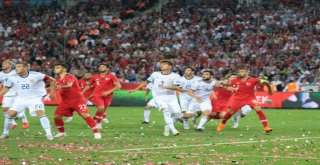 Uefa Uluslar B Ligi: Türkiye: 1 - Rusya: 2 (Maç Sonucu)