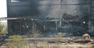 Denizlideki Depo Yangınında Maddi Hasar Meydana Geldi
