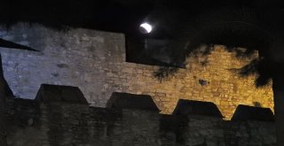 Ay Tutulması Çeşmeyi Daha Da Güzelleştirdi