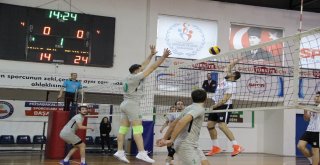 Voleybol Erkekler 1. Ligi: Düzce Belediyespor: 1 Beşiktaş: 3