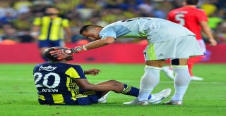 Uefa Şampiyonlar Ligi 3. Ön Eleme: Fenerbahçe: 1 - Benfica: 1 (Maç Sonucu)