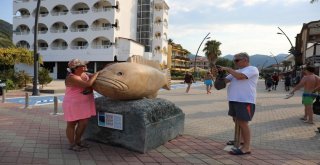 Yerel Değerler Heykelde Vücut Buldu