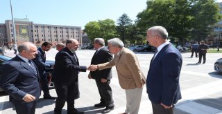 Milli Savunma Bakan Yardımcısı Kavaklıoğludan Vali Çakacaka Ziyaret