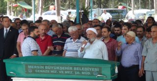Mersindeki Aile Faciasının Kurbanları Toprağa Verildi